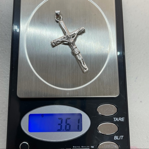 NWOT’S Sterling Silver Crucifix Cross .925 - Picture 2 of 4